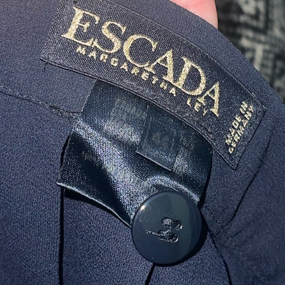 Escada, made in Germany, vintage black pleated polyester skirt. Size 44. GUC - Picture 7 of 9